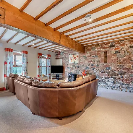 Engine House - Uk48912 بيت للعطل