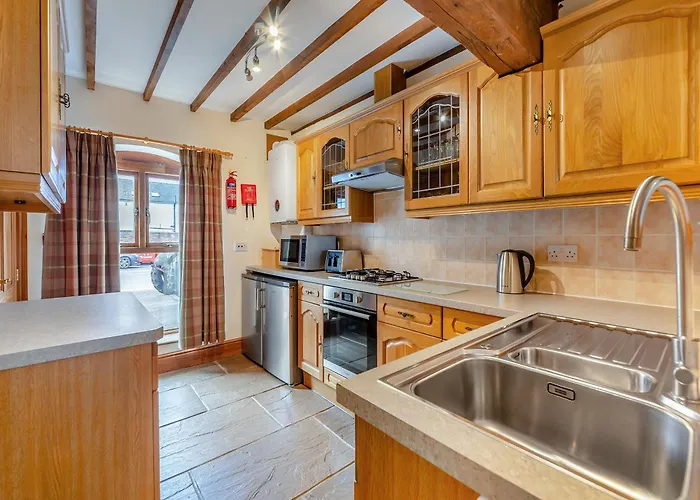 Engine House - Uk48912