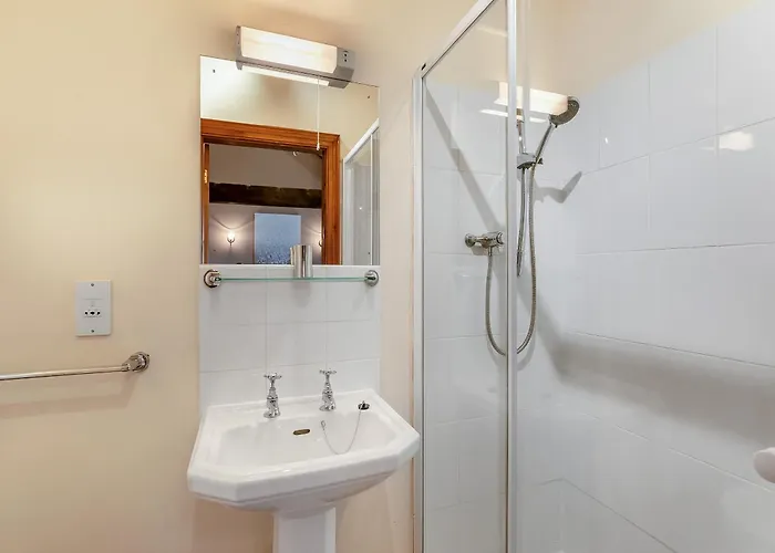 Engine House - Uk48912